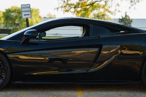 2016 McLaren 570S Base
