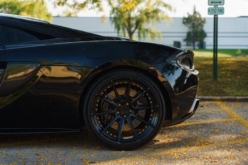 2016 McLaren 570S Base