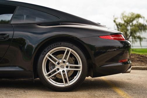 Black 2014 Porsche 911 Carrera
