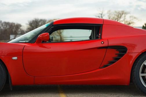 2005 Lotus Elise 