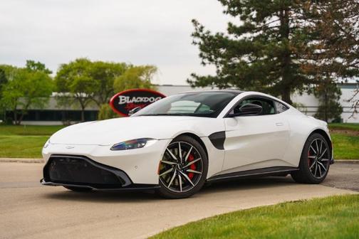 White 2019 Aston Martin Vantage Base