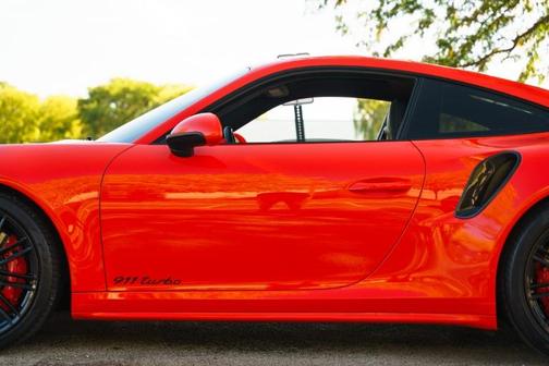 2017 Porsche 911 Turbo