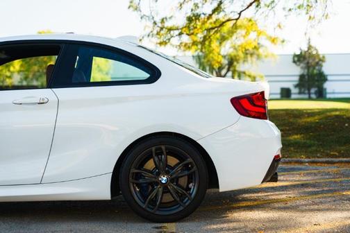 2016 BMW M235 i