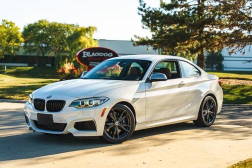 2016 BMW M235 i