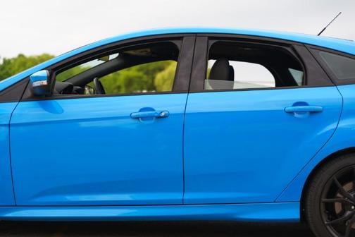 Nitrous Blue 2016 Ford Focus RS Base