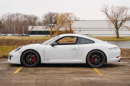 2015 Porsche 911 Carrera GTS