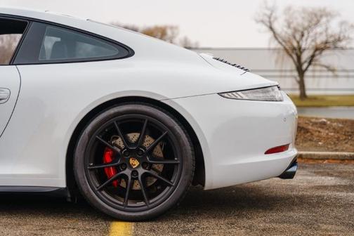 2015 Porsche 911 Carrera GTS