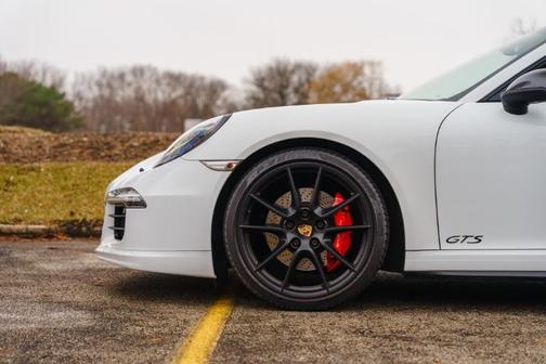 2015 Porsche 911 Carrera GTS