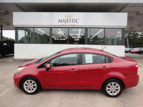 Red 2014 Kia Rio EX