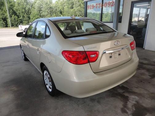Tan 2010 Hyundai ELANTRA GLS
