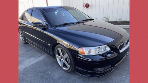 2005 Volvo S60 R