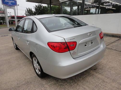 Silver 2008 Hyundai ELANTRA SE