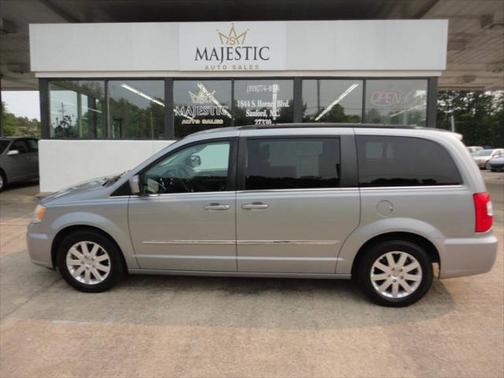 2014 Chrysler Town & Country Touring