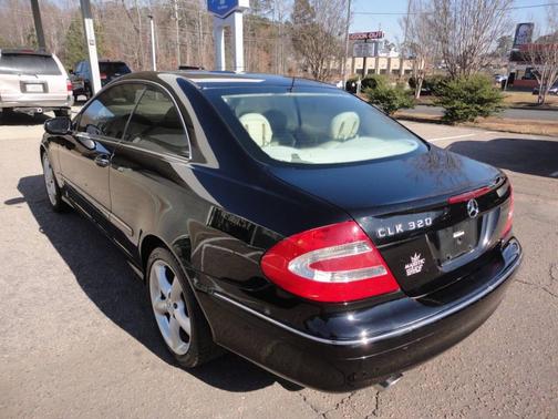 2005 Mercedes-Benz CLK-Class 320