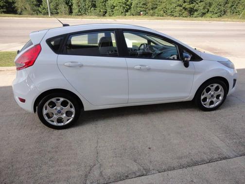 2012 Ford Fiesta SES