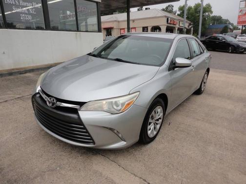 Celestial Silver Metallic 2015 Toyota Camry SE