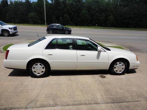 2004 Cadillac DeVille Base