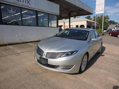 2013 Lincoln MKZ Base