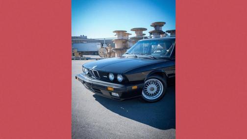 1988 BMW M5 Base