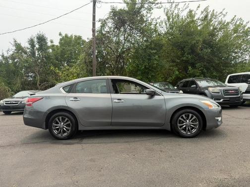 Gun Metallic 2015 Nissan Altima 2.5 S