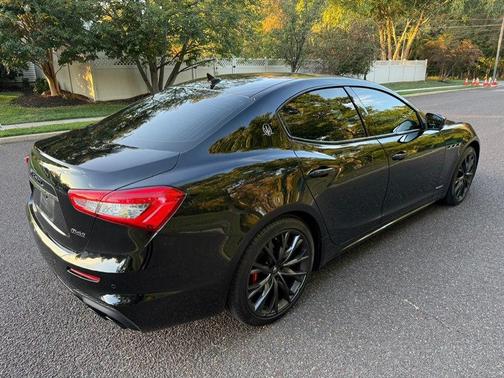 Black Siena Metallescent 2019 Maserati Ghibli S Q4 GranSport