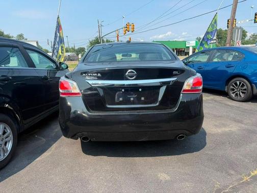 Super Black 2015 Nissan Altima 2.5 SL