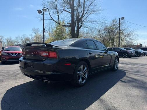 Pitch Black 2014 Dodge Charger R/T