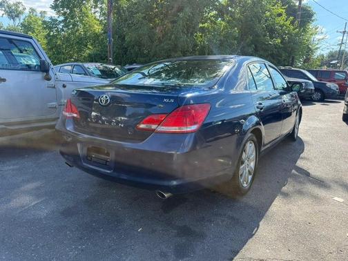Blue Mirage Metallic 2005 Toyota Avalon XLS