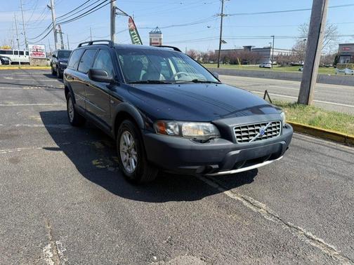 Blue Metallic 2004 Volvo XC70 2.5T