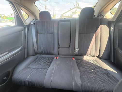 Brilliant Silver 2018 Nissan Sentra SV