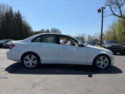 Arctic White 2008 Mercedes-Benz C-Class Sport