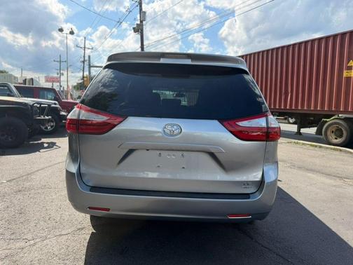 Predawn Gray Mica 2015 Toyota Sienna LE
