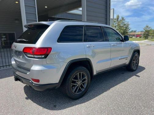 2016 Jeep Grand Cherokee Laredo