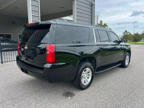 Black 2019 Chevrolet Suburban LT