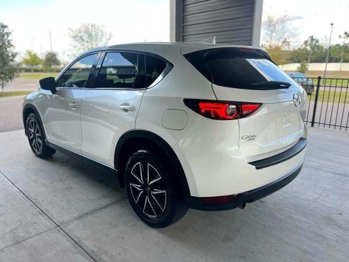 Snowflake White Pearl Metallic 2017 Mazda CX-5 Grand Touring