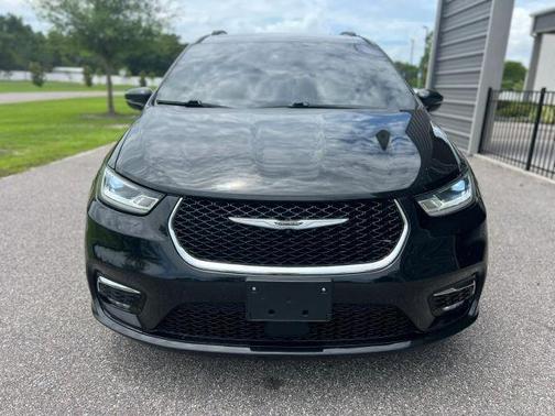 Black 2021 Chrysler Pacifica Touring-L