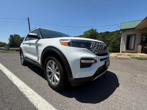 Oxford White 2020 Ford Explorer XLT