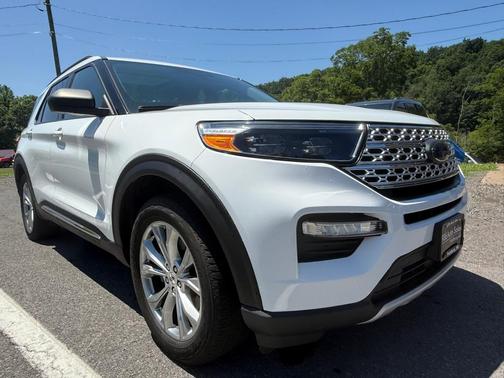Oxford White 2020 Ford Explorer XLT