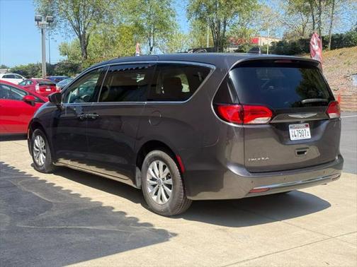 2018 Chrysler Pacifica Touring Plus