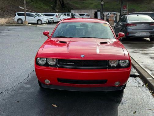 2009 Dodge Challenger SE