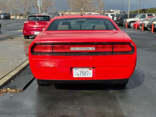 2009 Dodge Challenger SE