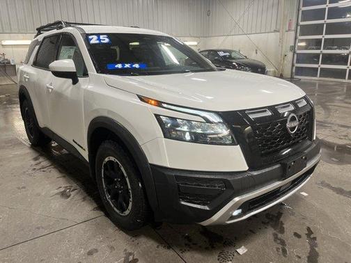 2025 Nissan Pathfinder Rock Creek