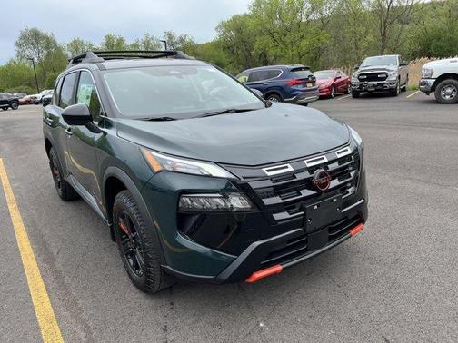 Obsidian Green 2026 Nissan Rogue Rock Creek