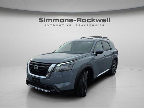 2025 Nissan Pathfinder Platinum