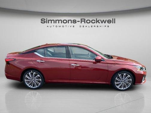 2025 Nissan Altima SL