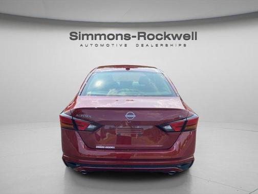 2025 Nissan Altima SL