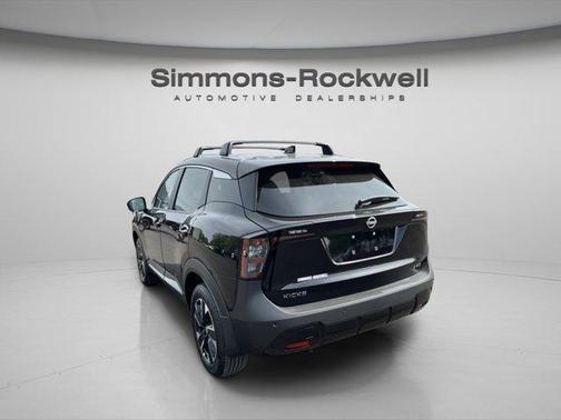 Super Black 2026 Nissan Kicks SV