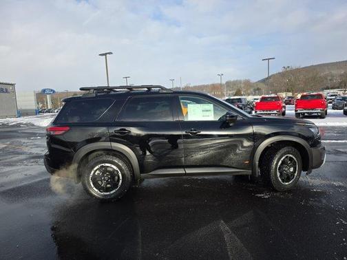 2025 Nissan Pathfinder Rock Creek
