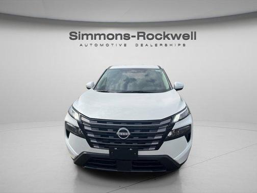 Everest White P 2026 Nissan Rogue SV