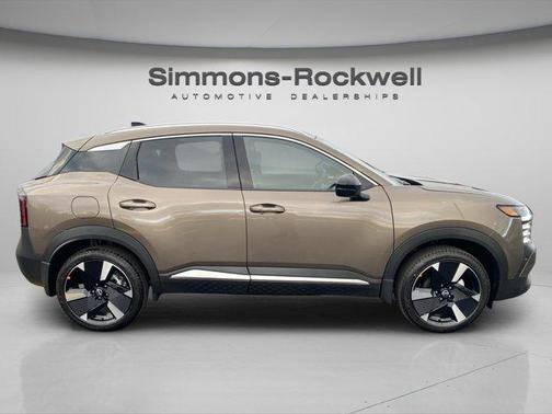 2026 Nissan Kicks SR